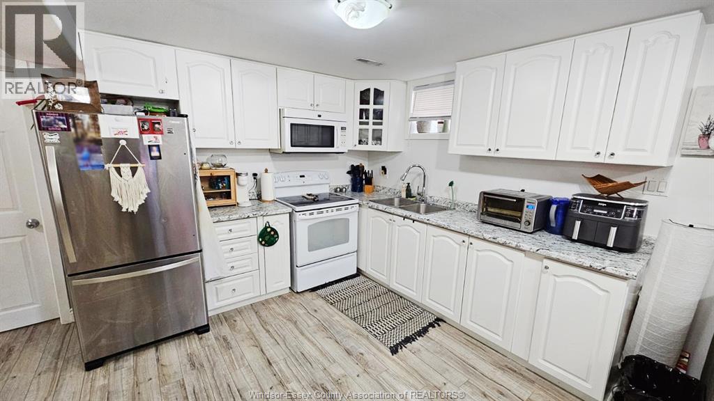201 Hanmer Street East, Barrie, Ontario  L4M 6W7 - Photo 16 - 25020233