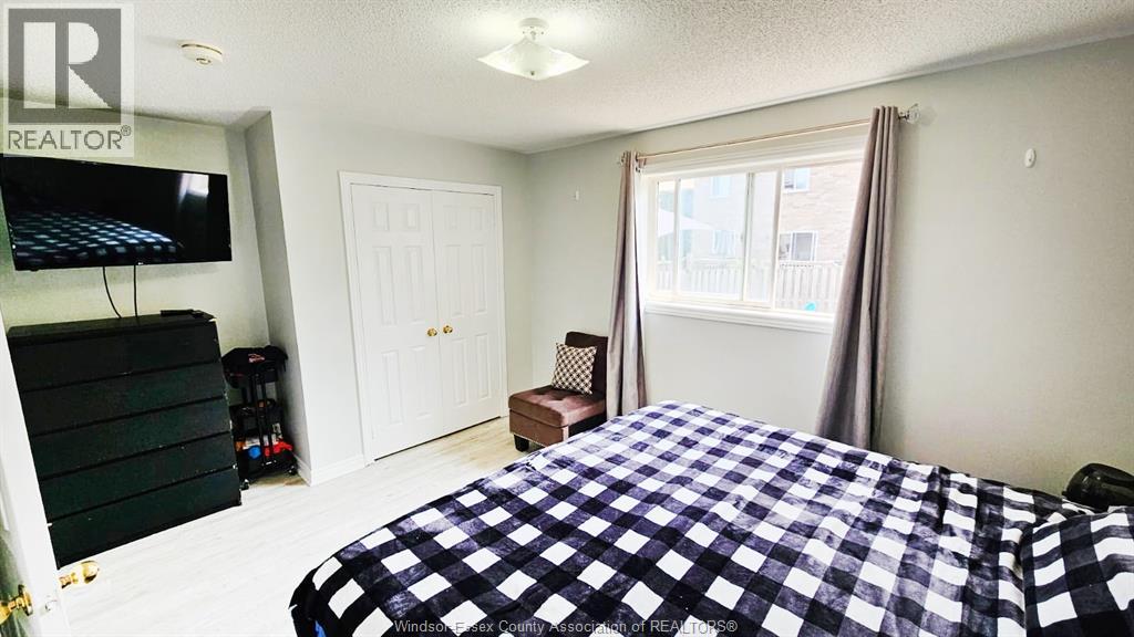 201 Hanmer Street East, Barrie, Ontario  L4M 6W7 - Photo 12 - 25020233