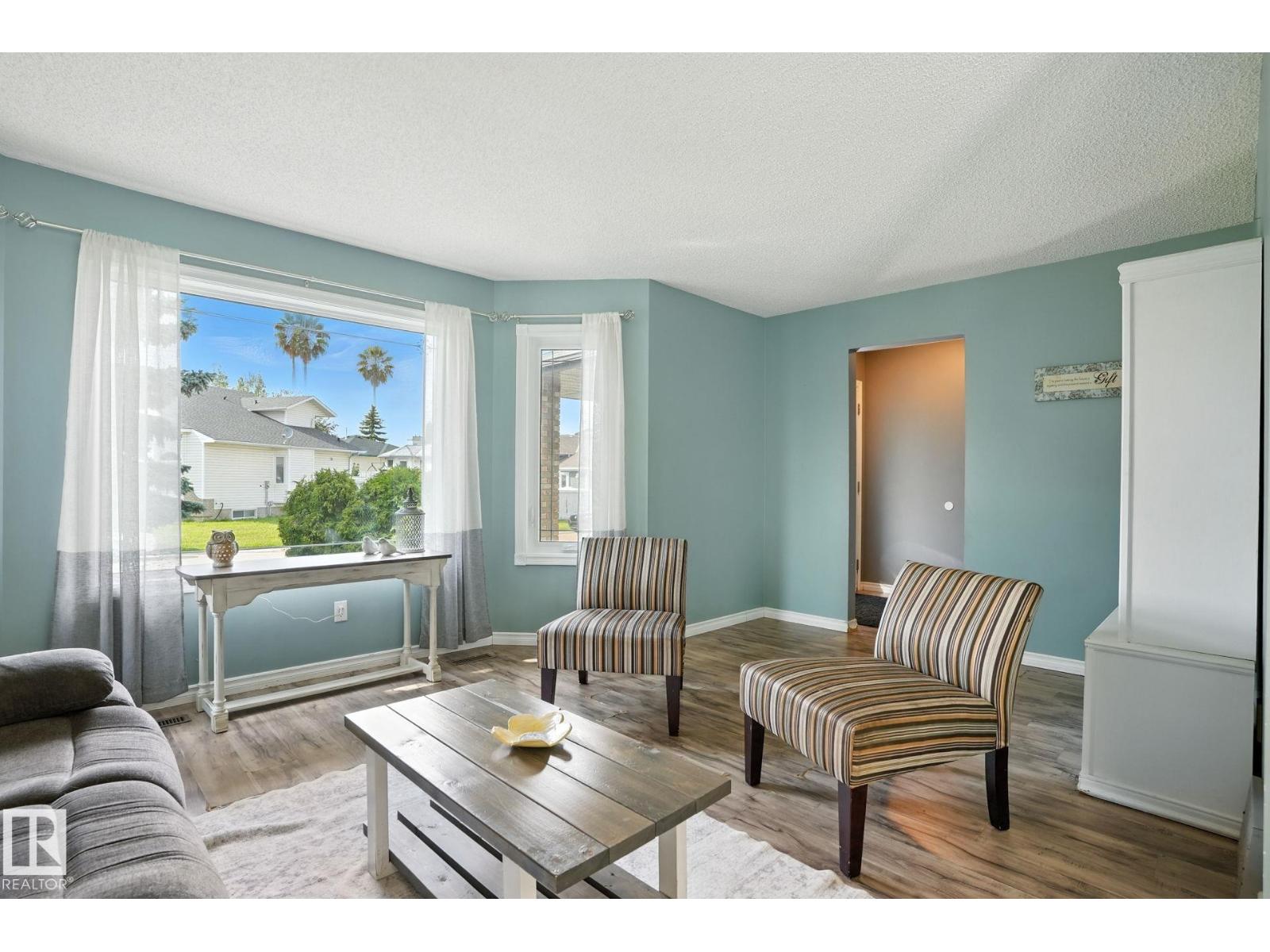 Property at 1031 JAMES CR NW image 4
