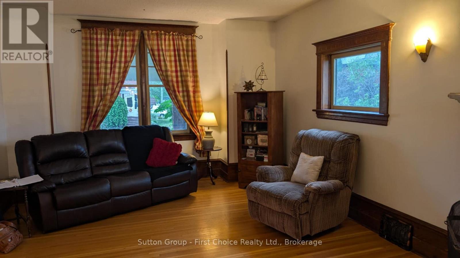 135 St. David Street N, West Perth, Ontario  N0K 1N0 - Photo 15 - X12161254