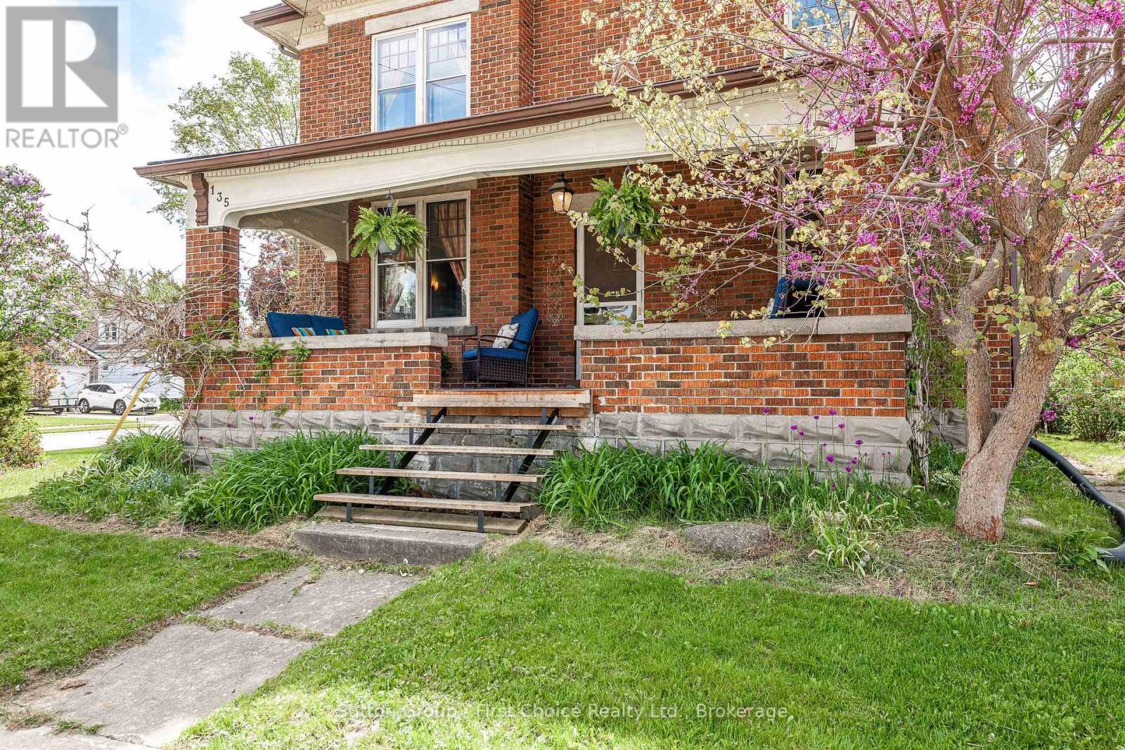 135 St. David Street N, West Perth, Ontario  N0K 1N0 - Photo 2 - X12161254