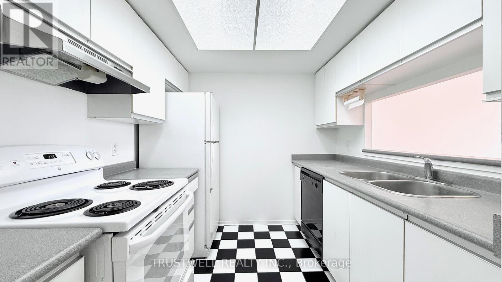 909 - 1470 Midland Avenue, Toronto, Ontario  M1P 4Z4 - Photo 3 - E12335033