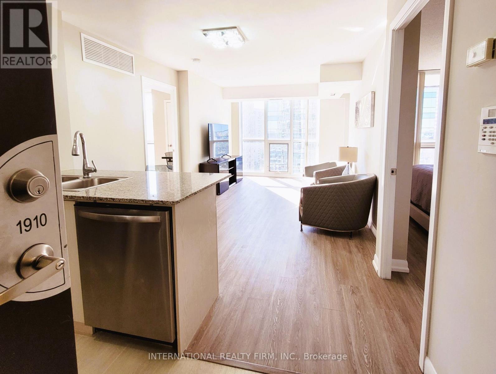 1910 - 5791 Yongee Street, Toronto, Ontario  M2M 0A8 - Photo 10 - C12334747