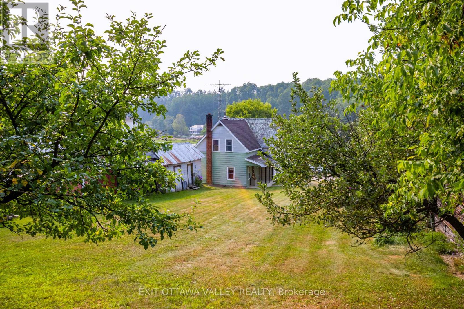 53 Burchat Street, Madawaska Valley, Ontario  K0J 2N0 - Photo 10 - X12335063