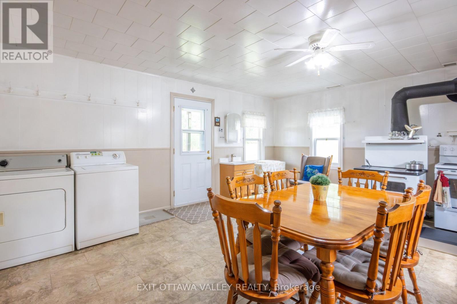 53 Burchat Street, Madawaska Valley, Ontario  K0J 2N0 - Photo 22 - X12335063