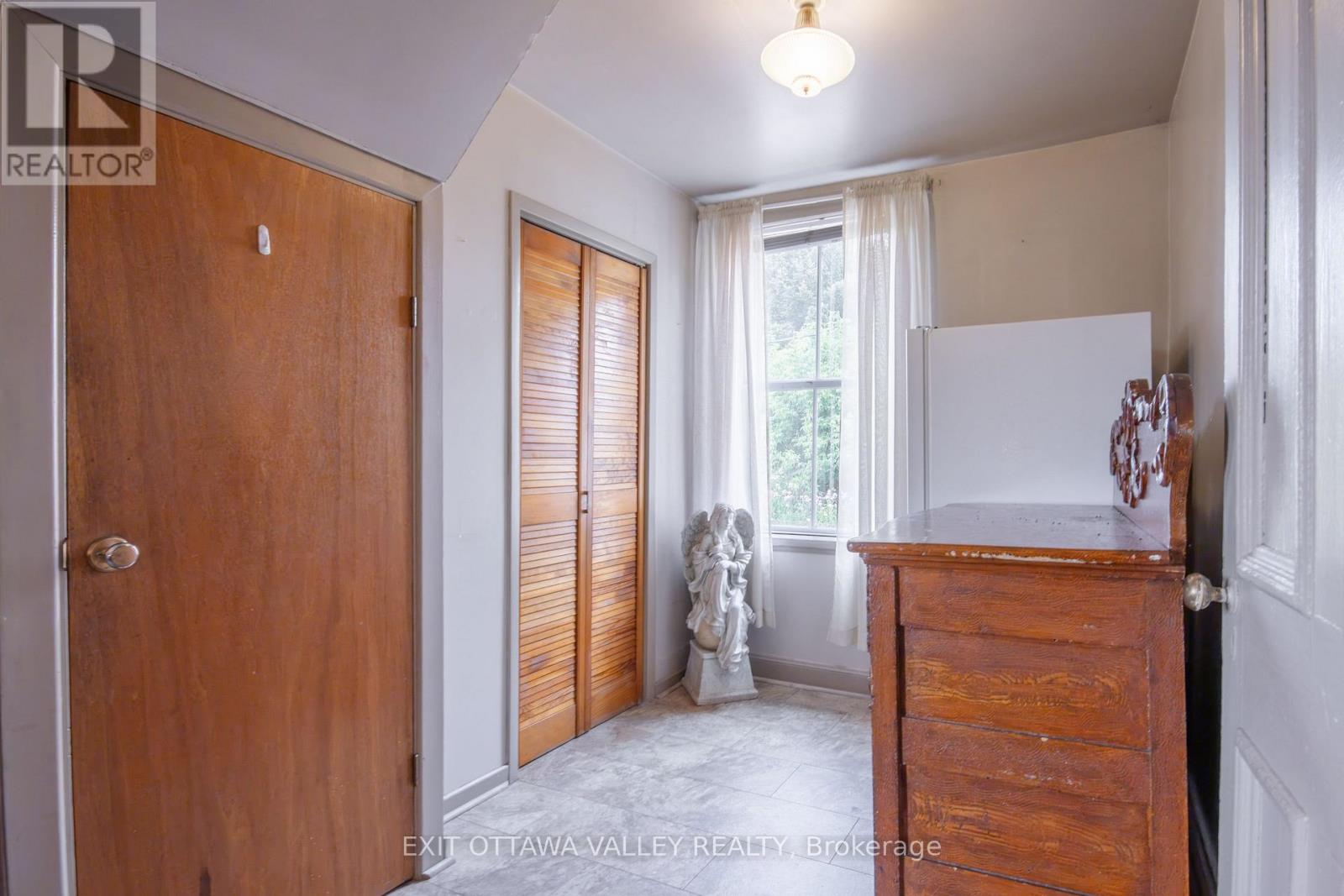 53 Burchat Street, Madawaska Valley, Ontario  K0J 2N0 - Photo 26 - X12335063
