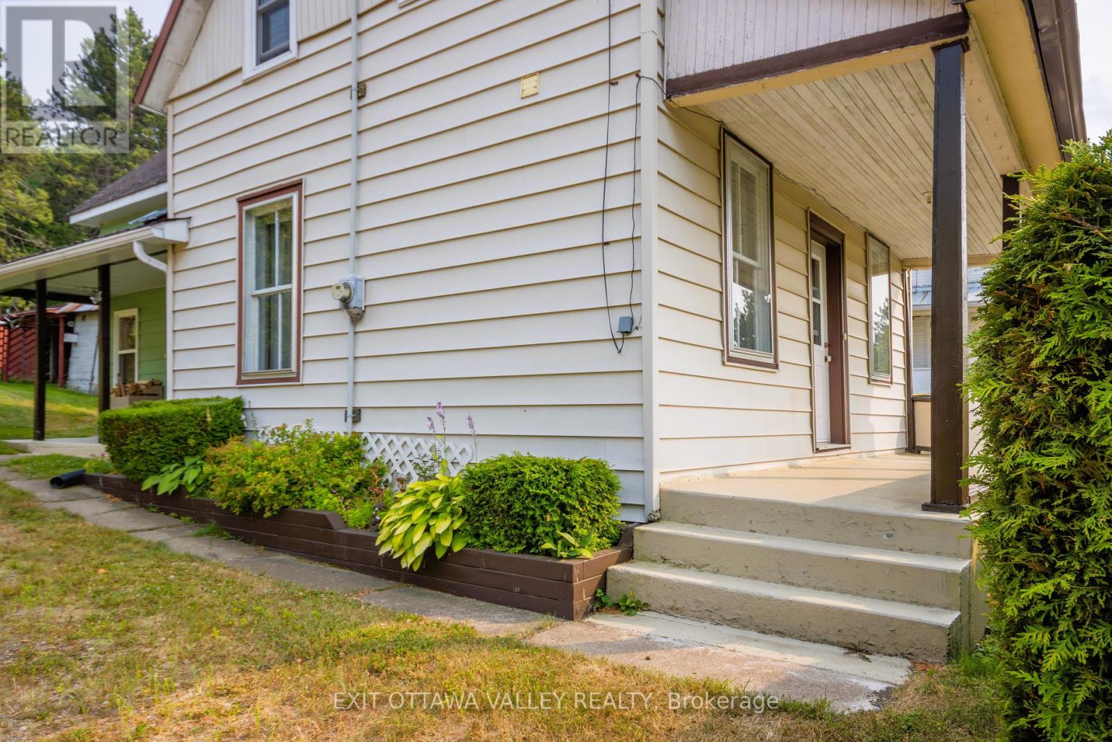 53 Burchat Street, Madawaska Valley, Ontario  K0J 2N0 - Photo 3 - X12335063