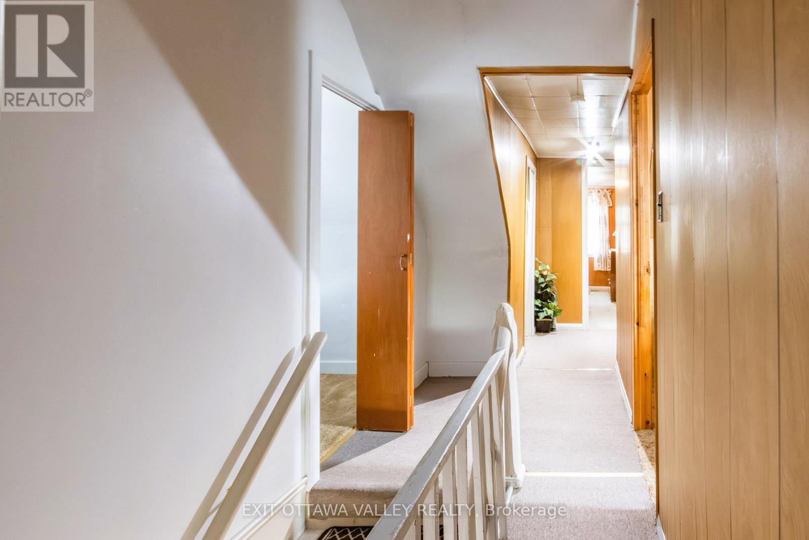53 Burchat Street, Madawaska Valley, Ontario  K0J 2N0 - Photo 35 - X12335063