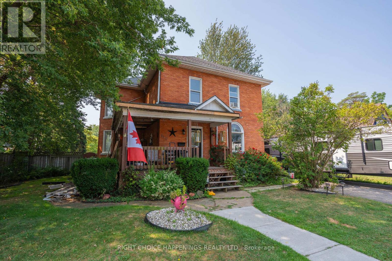 Property at 110 ALDER STREET W image 1