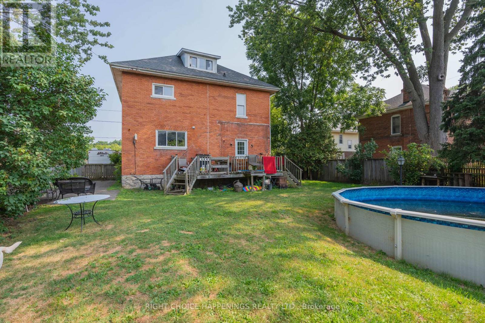 110 Alder Street W, Haldimand, Ontario  N1A 1R1 - Photo 17 - X12335096