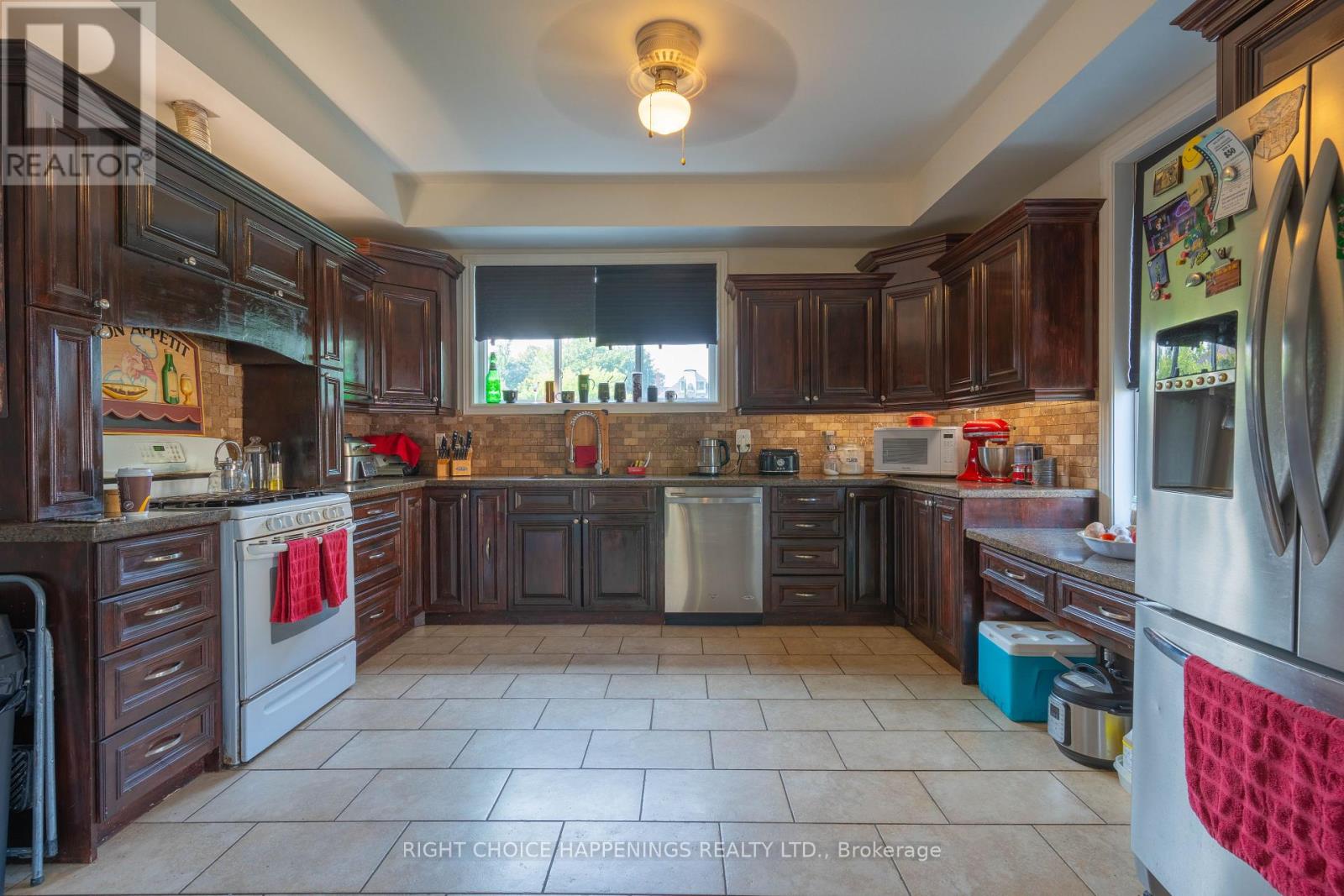 Property at 110 ALDER STREET W image 4