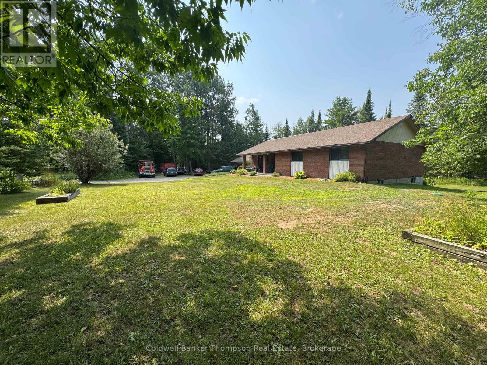 2551 Brunel Road, Huntsville, Ontario  P1H 2J3 - Photo 4 - X12335094