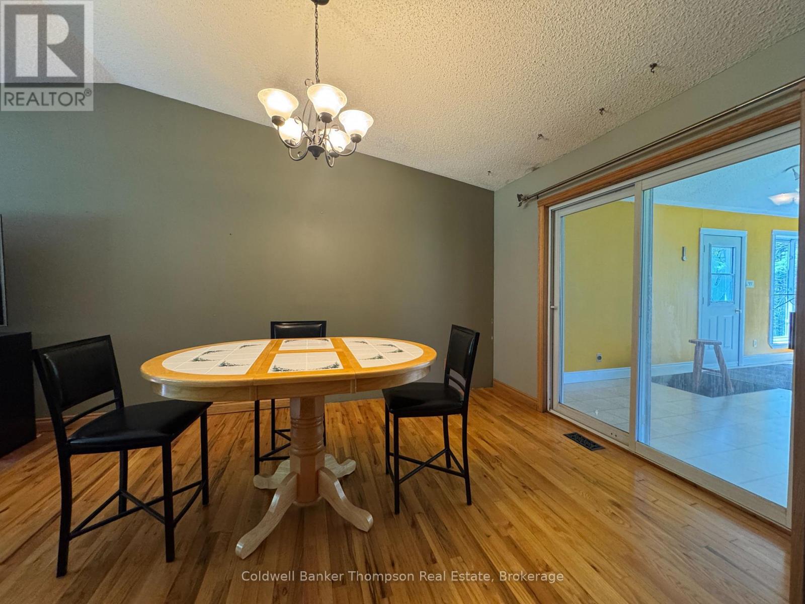 2551 Brunel Road, Huntsville, Ontario  P1H 2J3 - Photo 7 - X12335094