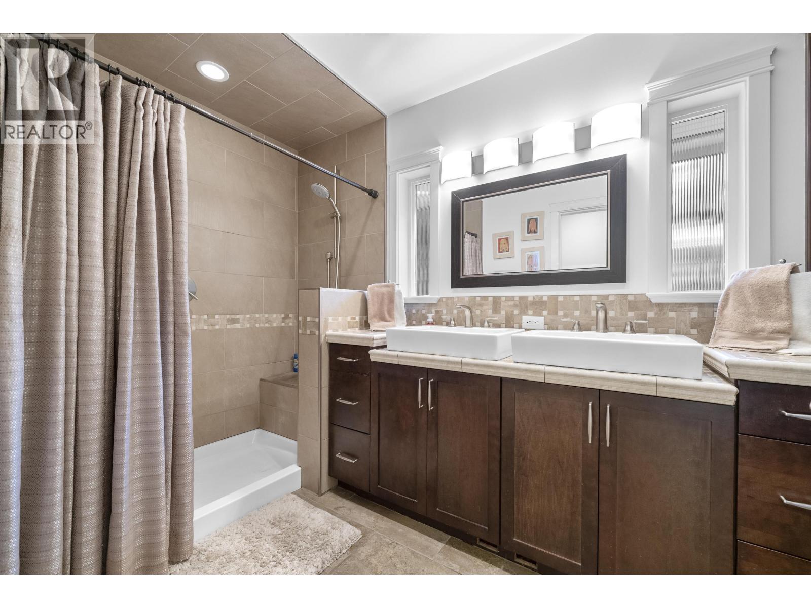 3072 Lazy A Avenue, Coquitlam, British Columbia  V3C 3N9 - Photo 28 - R3033773