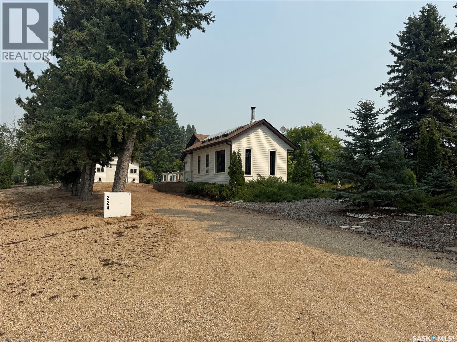 224 Service Road W, Norquay, Saskatchewan  S0A 2V0 - Photo 1 - SK015183
