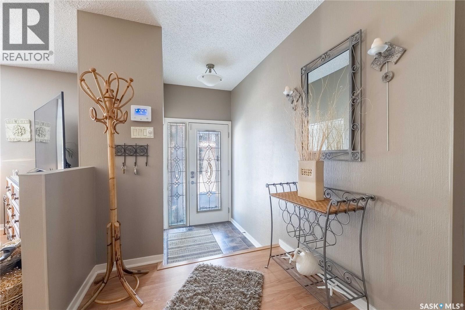 Property at 1341 King CRESCENT image 3