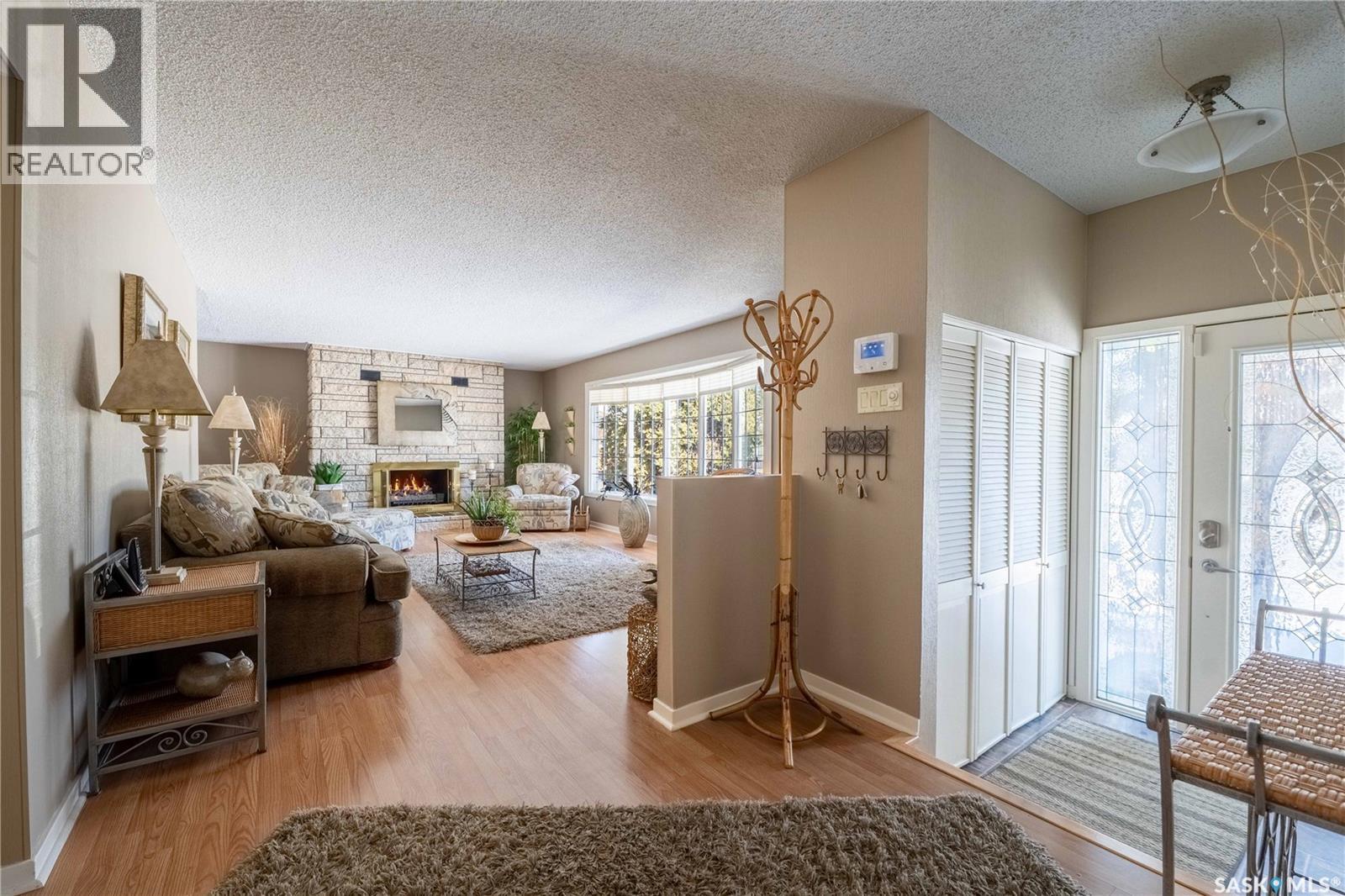 Property at 1341 King CRESCENT image 4