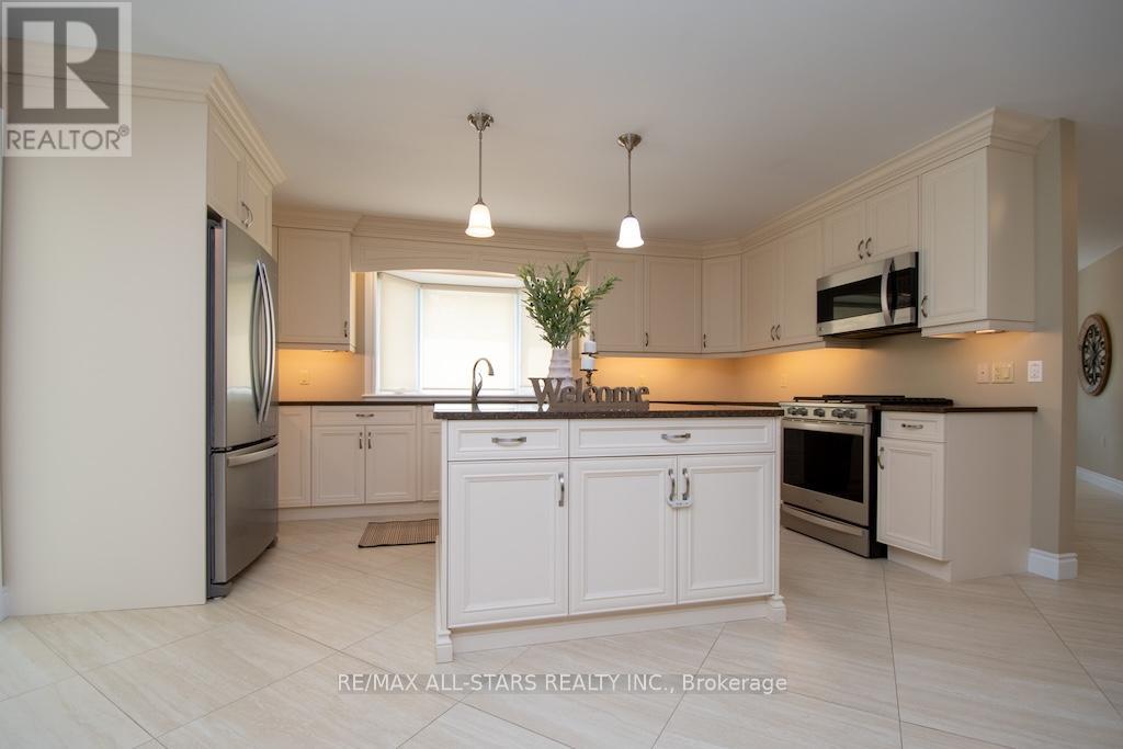 13540 Highway 35, Minden Hills, Ontario  K0M 2K0 - Photo 16 - X12335124