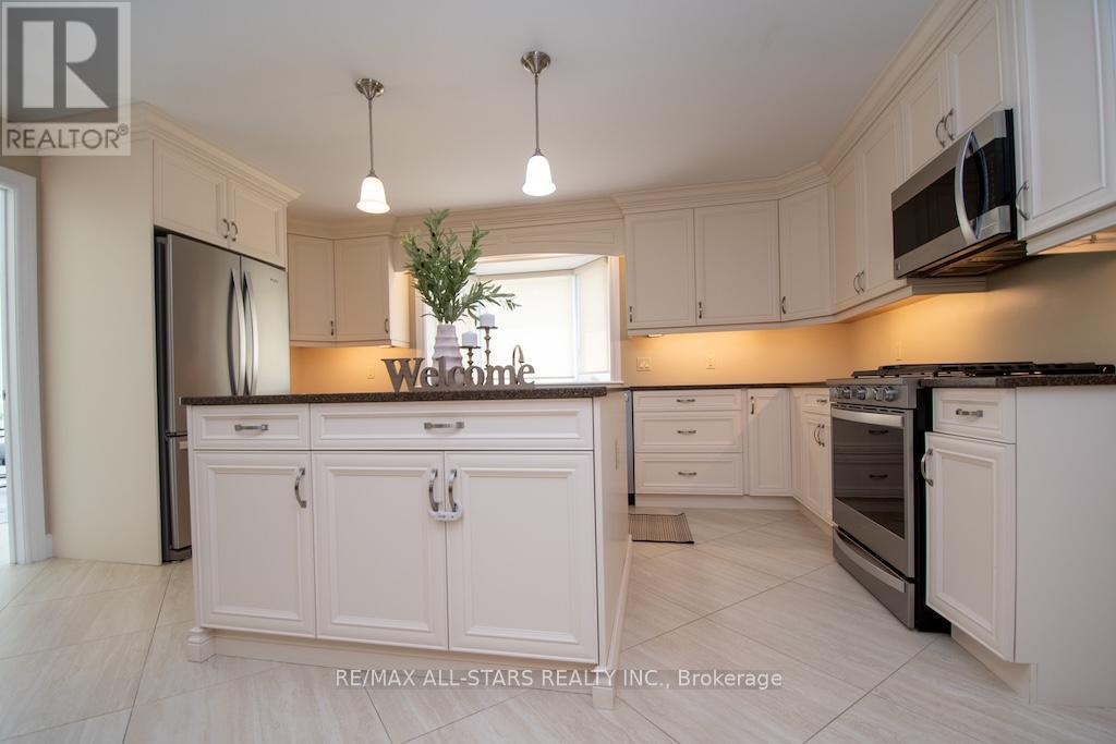 13540 Highway 35, Minden Hills, Ontario  K0M 2K0 - Photo 17 - X12335124