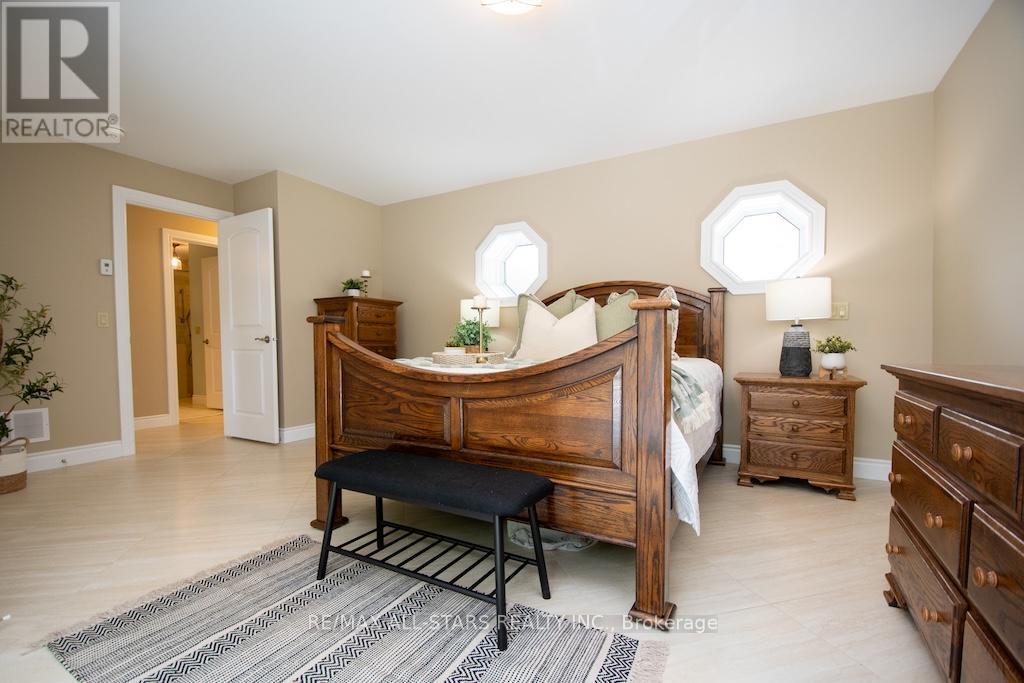 13540 Highway 35, Minden Hills, Ontario  K0M 2K0 - Photo 27 - X12335124