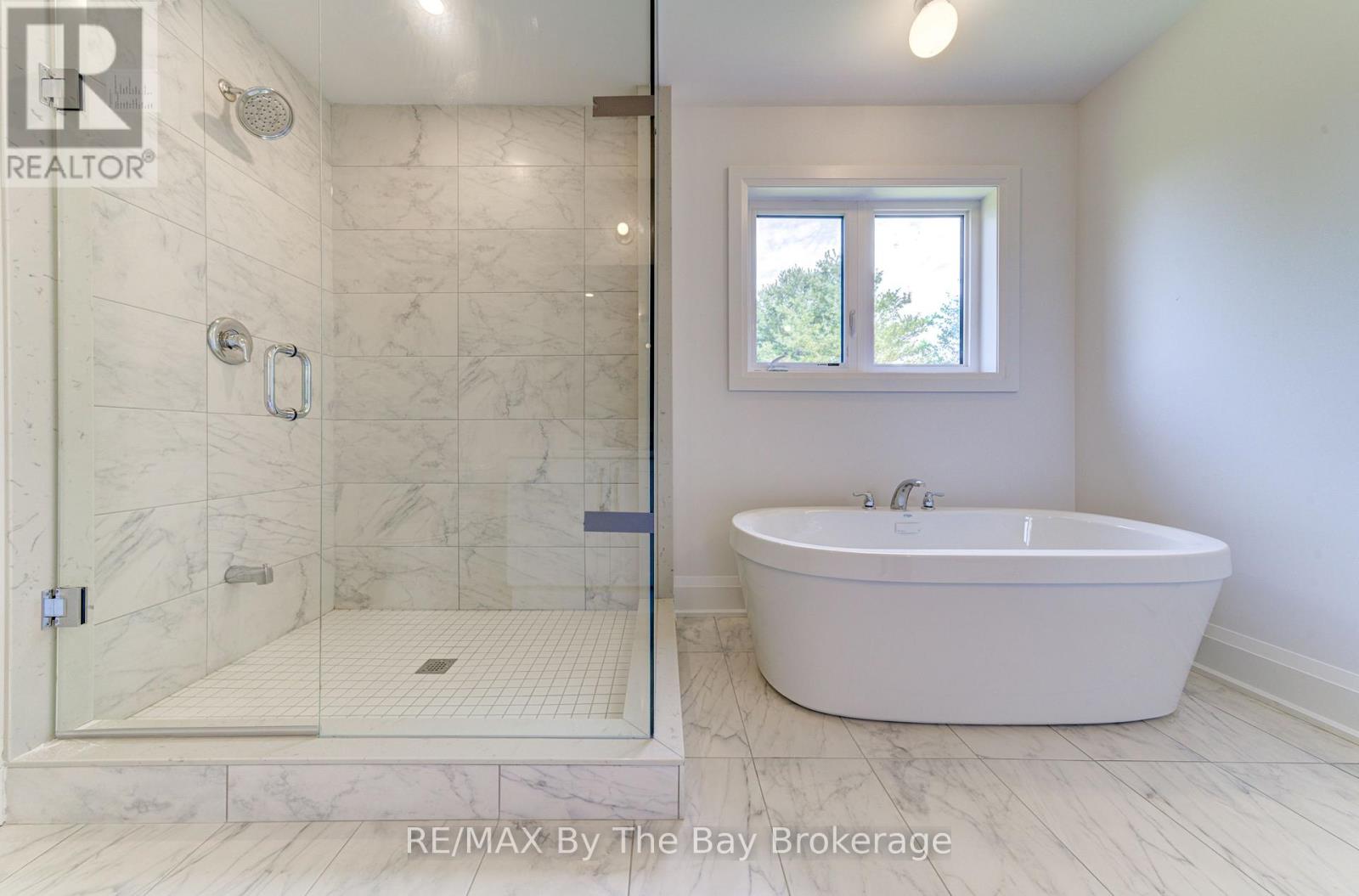 13 Emerald Street, Wasaga Beach, Ontario  L9Z 2N5 - Photo 33 - S12335119