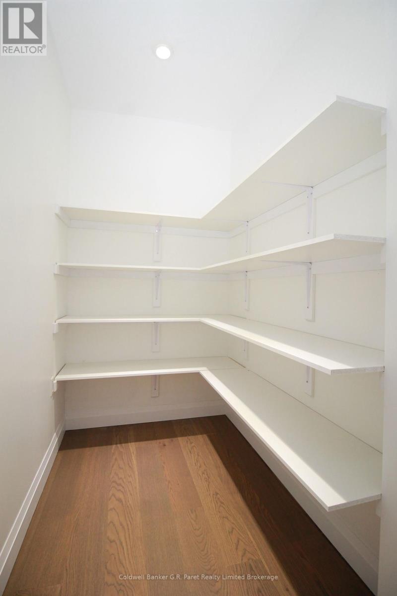 138a Victoria Street, Norfolk, Ontario  N3Y 1L8 - Photo 14 - X12335148