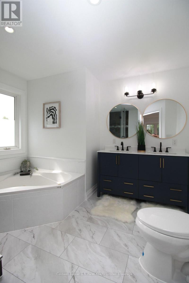 138a Victoria Street, Norfolk, Ontario  N3Y 1L8 - Photo 23 - X12335148