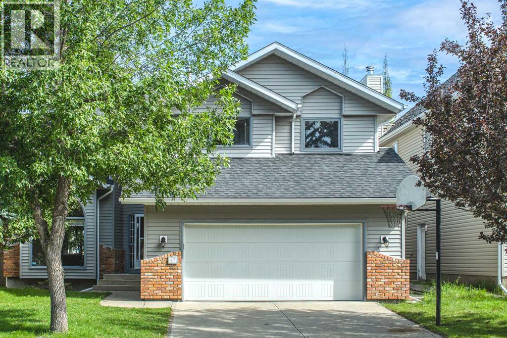67 Edgebrook Way Nw, Calgary, Alberta  T3A 4L8 - Photo 1 - A2245136