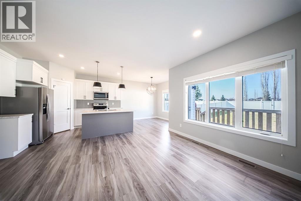 88 Henderson Crescent, Penhold, Alberta  T0M 1R0 - Photo 11 - A2245782