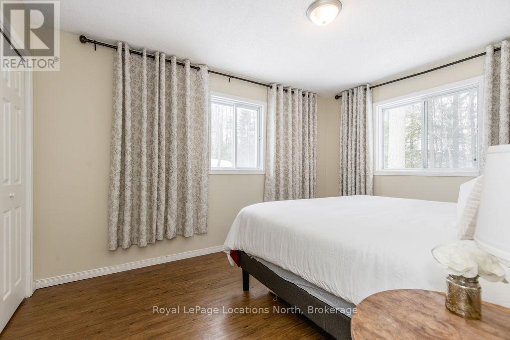 350 Zoo Park Road, Wasaga Beach, Ontario  L9Z 1S7 - Photo 14 - S12335182