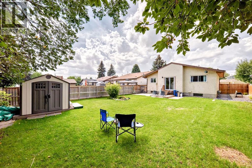 Property at 147 Abadan Crescent NE image 5