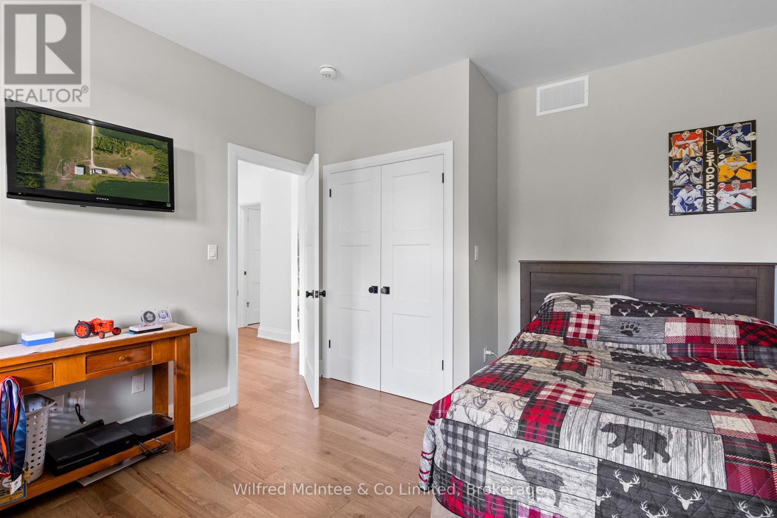 574461 Sideroad 40, West Grey, Ontario  N0C 1H0 - Photo 15 - X12335185