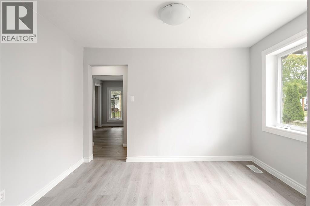 239 Proctor Street, Sarnia, Ontario  N7T 3G8 - Photo 17 - 25020203