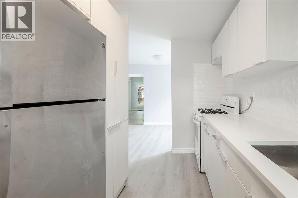 239 Proctor Street, Sarnia, Ontario  N7T 3G8 - Photo 20 - 25020203