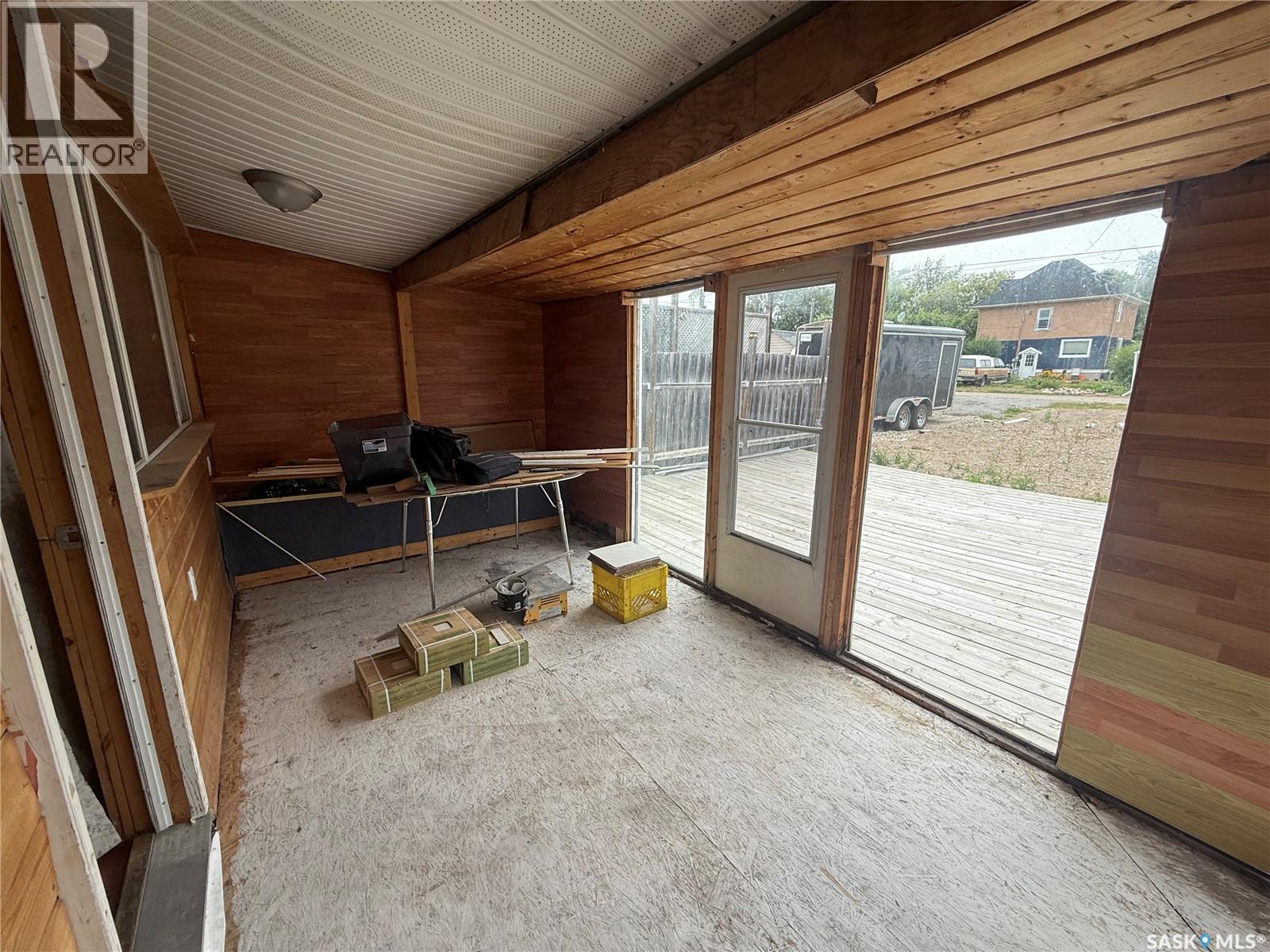 233 Central Avenue, Montmartre, Saskatchewan  S0G 3M0 - Photo 18 - SK015129