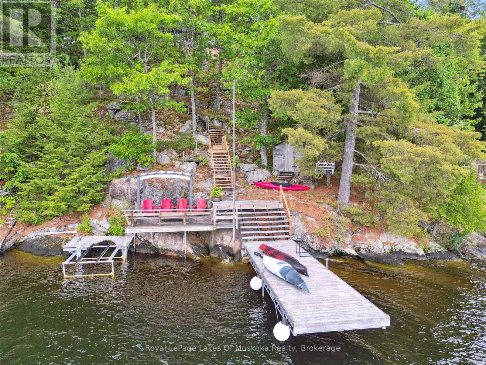 219 Rowanwood Lane, Huntsville, Ontario  P0B 1M0 - Photo 33 - X12335076