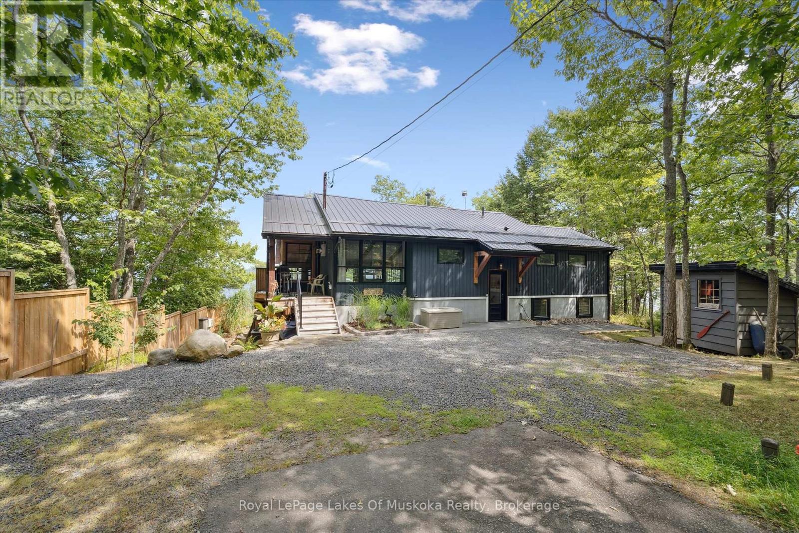 219 Rowanwood Lane, Huntsville, Ontario  P0B 1M0 - Photo 47 - X12335076