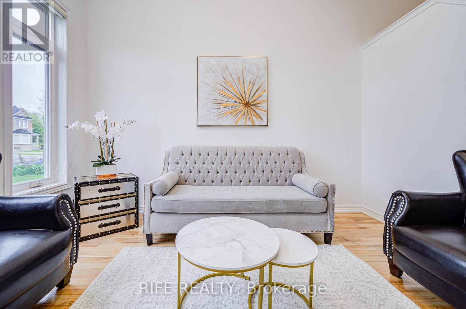 Property at 613 WILLIAM BERCZY BOULEVARD image 4
