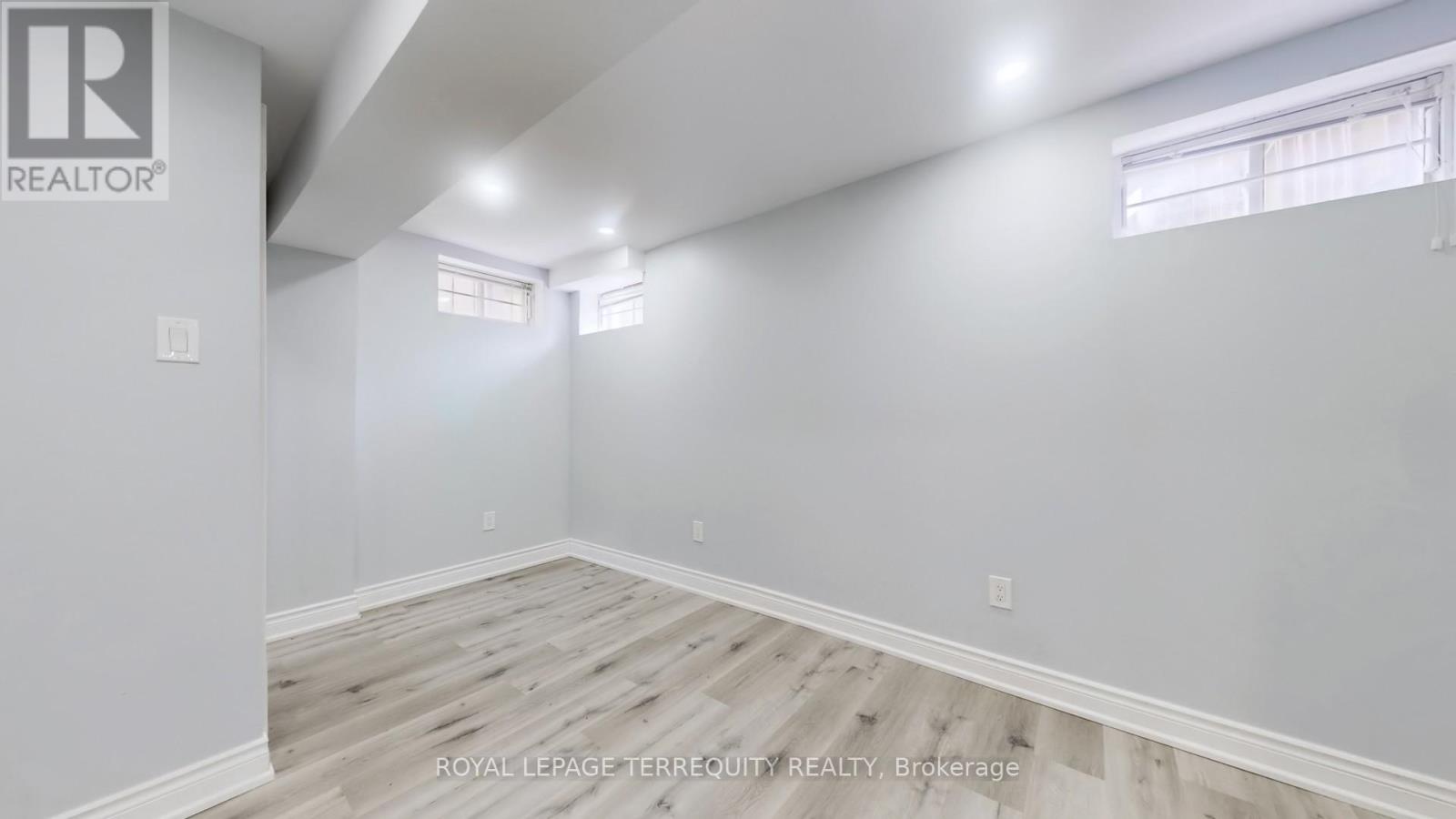 31 Chalone Crescent, Vaughan, Ontario  L4H 1V6 - Photo 34 - N12335172