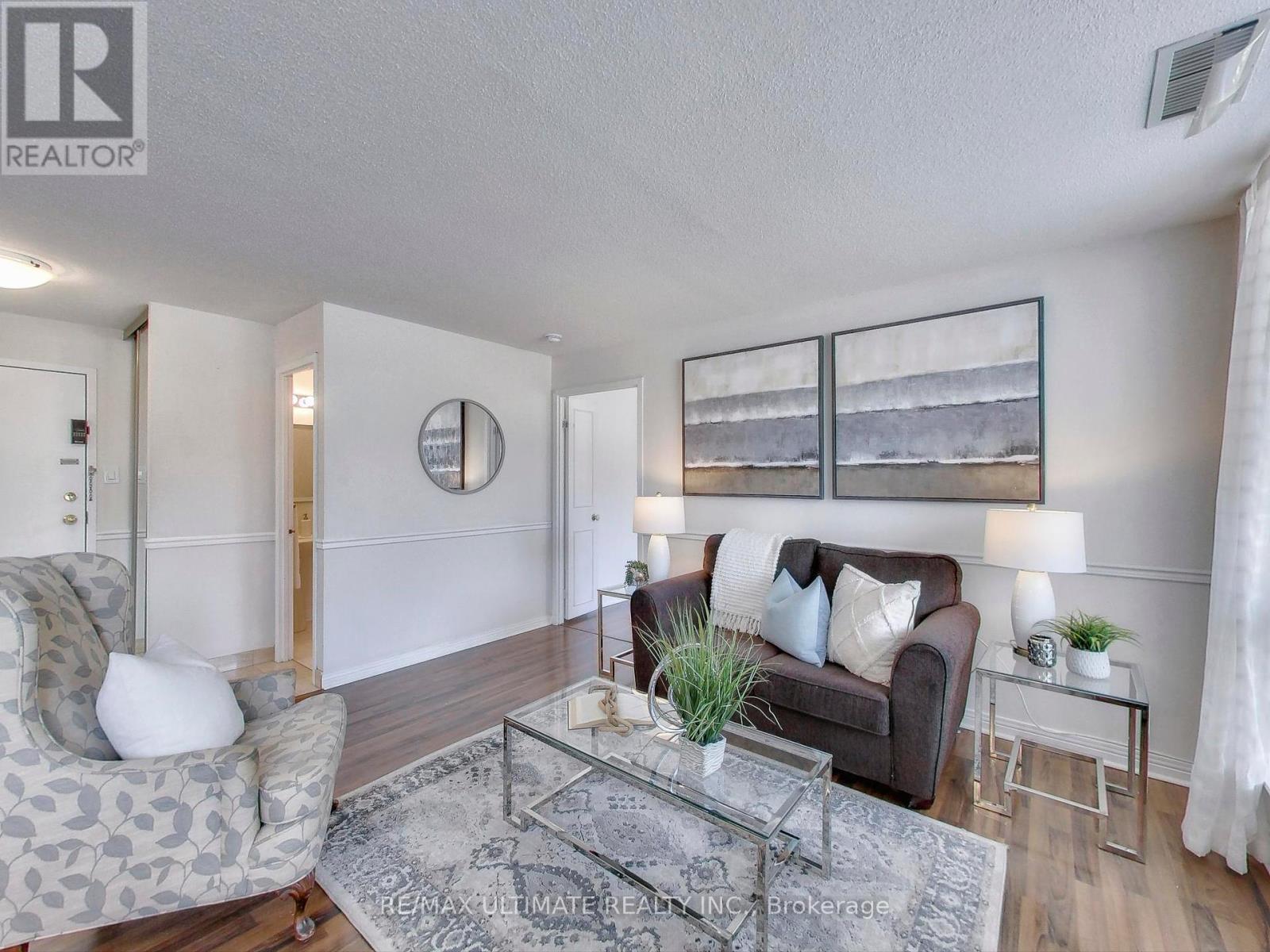 Property at 101 - 30 WILSON STREET image 4