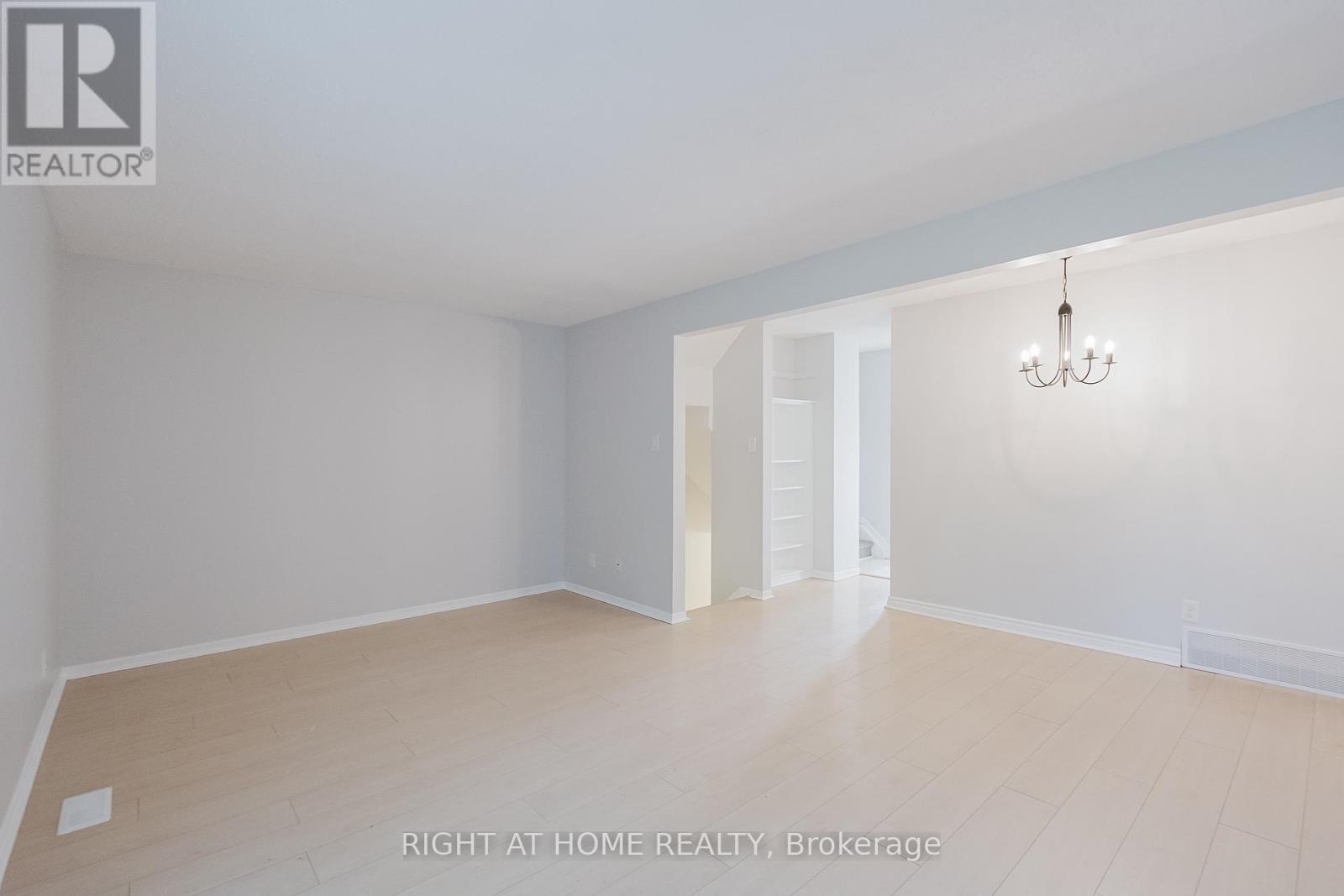 102 - 23 Mcclintock Way, Ottawa, Ontario  K2L 2A3 - Photo 11 - X12335218