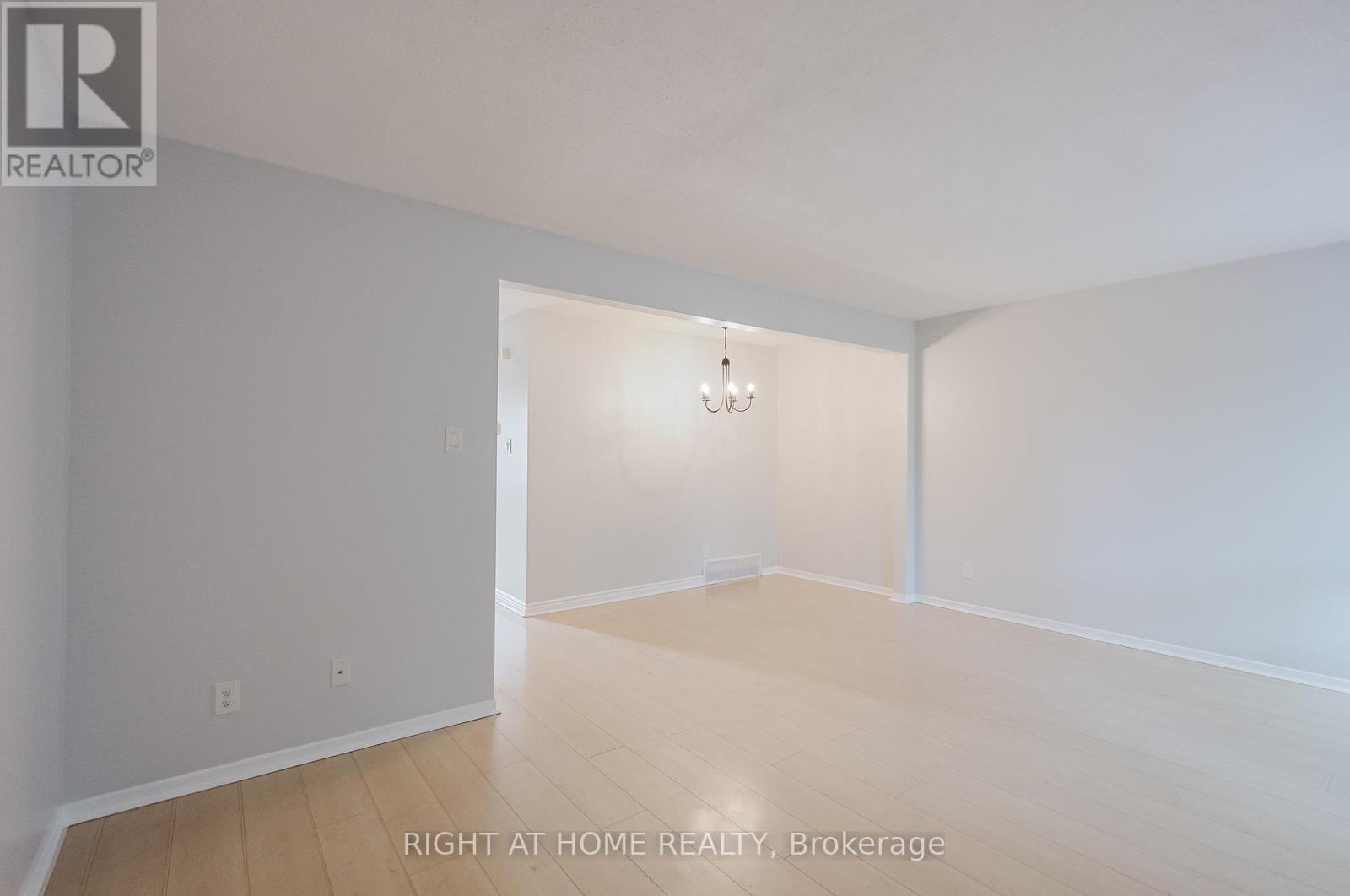 102 - 23 Mcclintock Way, Ottawa, Ontario  K2L 2A3 - Photo 12 - X12335218
