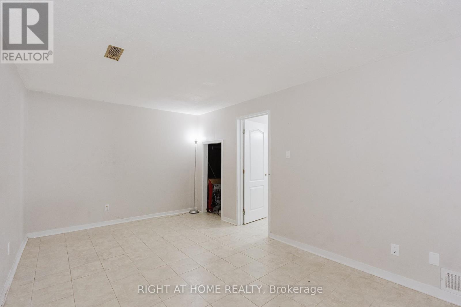 102 - 23 Mcclintock Way, Ottawa, Ontario  K2L 2A3 - Photo 22 - X12335218