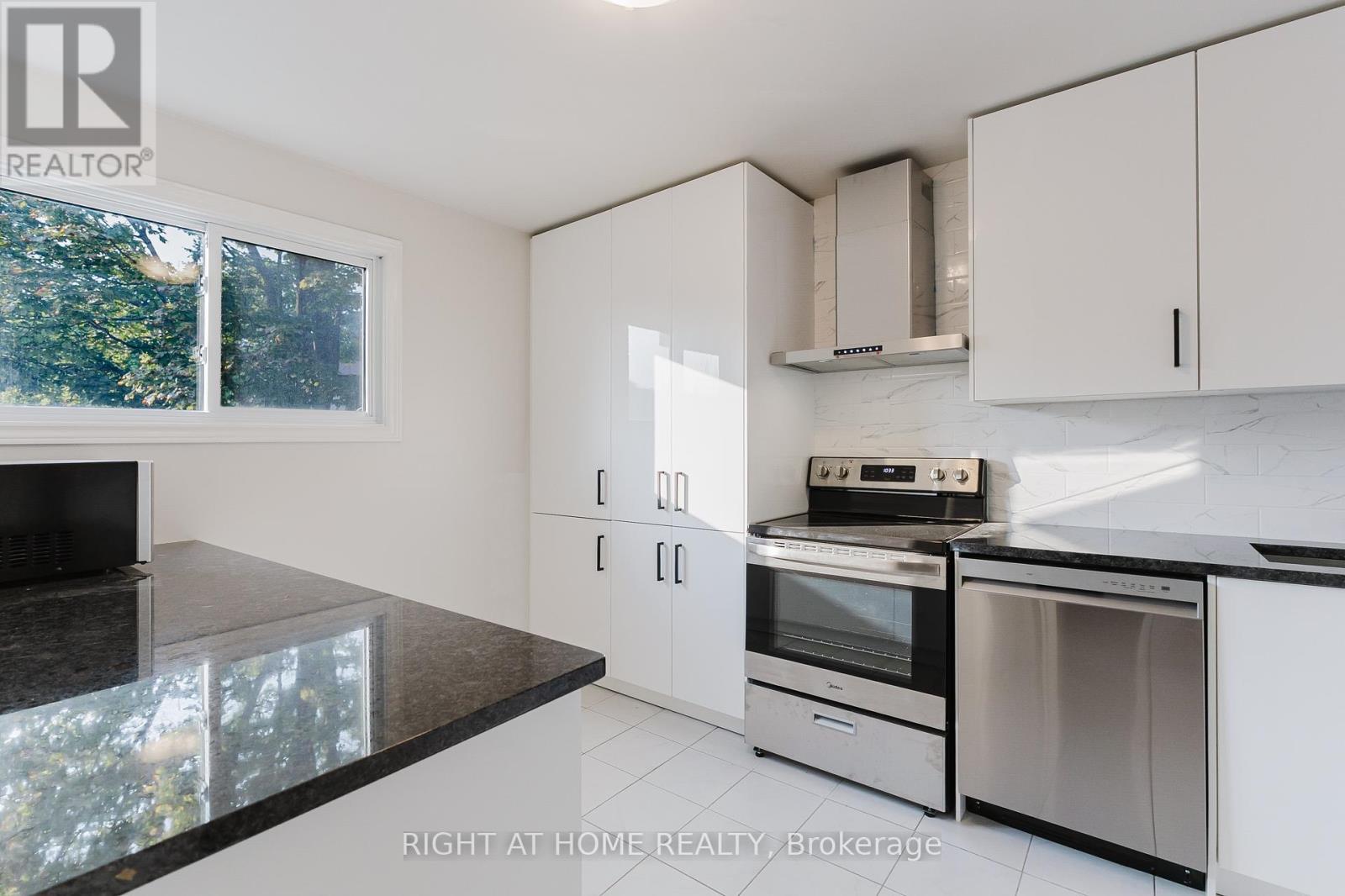Property at 102 - 23 MCCLINTOCK WAY image 5