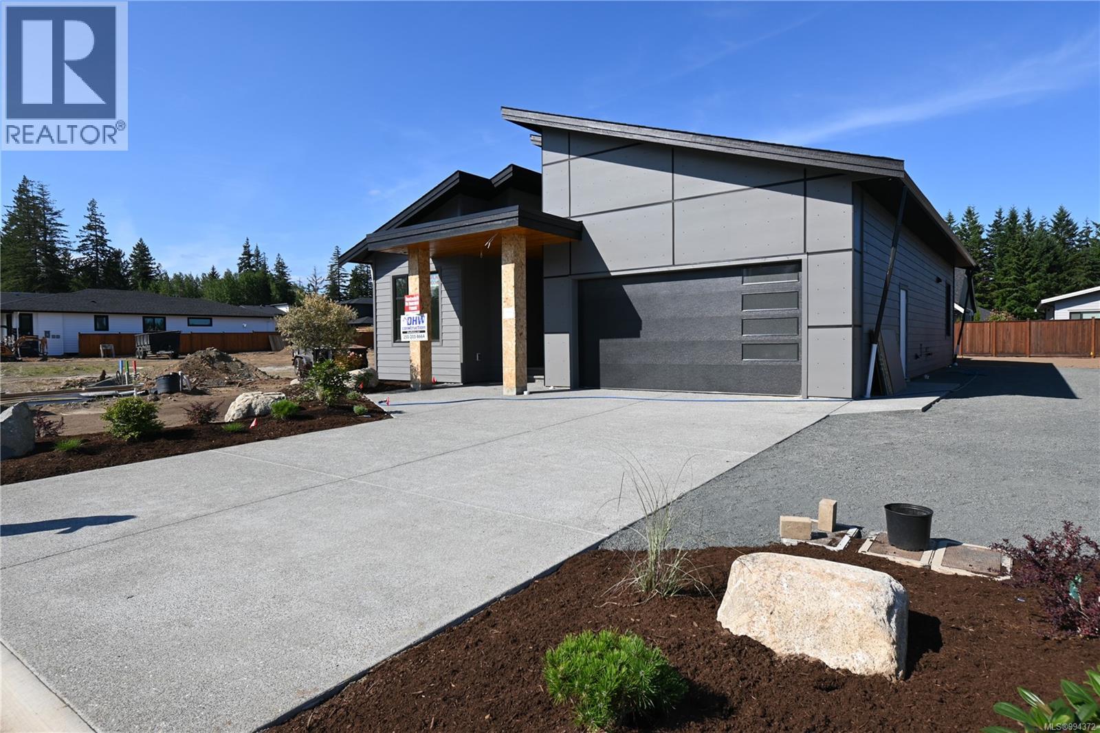Property at 754 Sitka St image 3