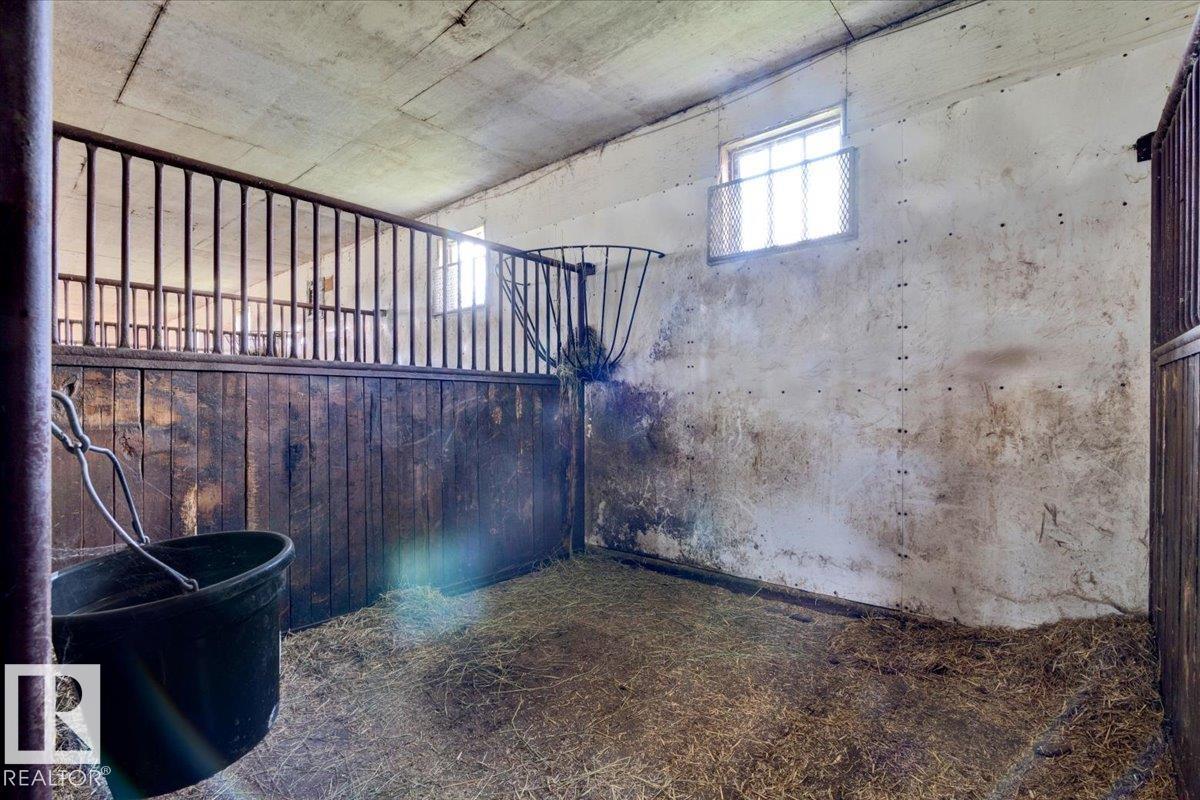 57128 Rge Road 225, Rural Sturgeon County, Alberta  T0A 1N5 - Photo 55 - E4452196