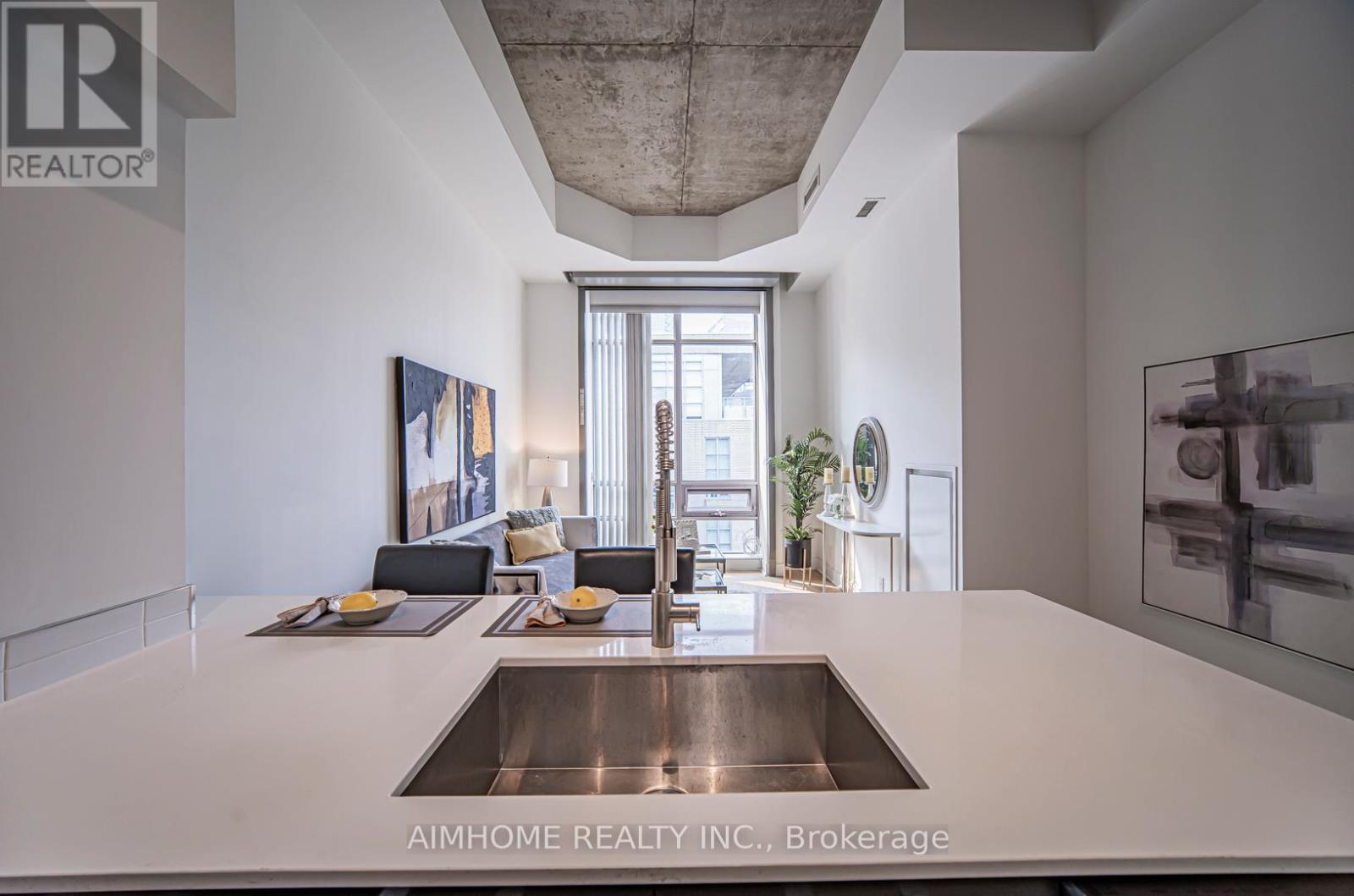 1002 - 399 Adelaide Street, Toronto, Ontario  M5V 1S1 - Photo 18 - C12335224
