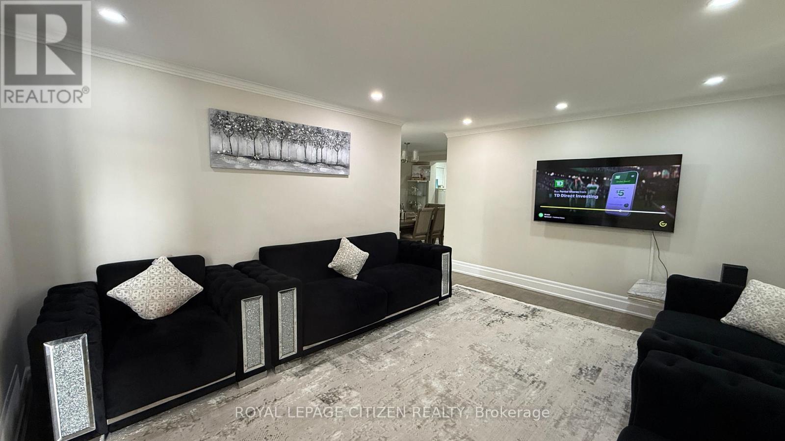 Property at 1 CORINTHIAN BOULEVARD image 1