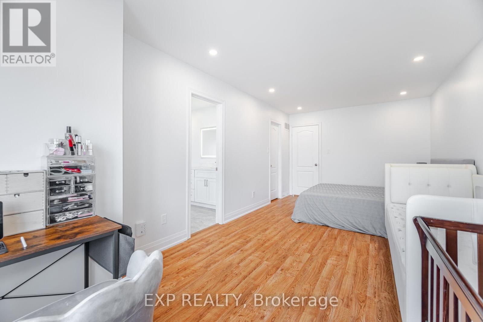 32 Arco Circle, Vaughan (Maple), Ontario L6A 3Z7 - Photo 20 - N12335235