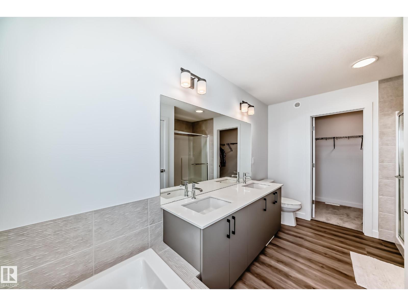 Property at 631 KINGLET BV NW image 4